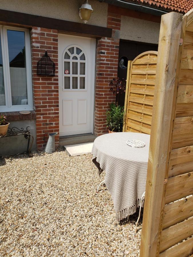 Chez Didier Et Vero Houville-la-Branche Eksteriør bilde